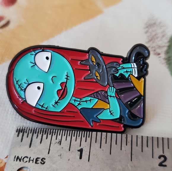 New! Sally enamel pin - Picture 4 of 4